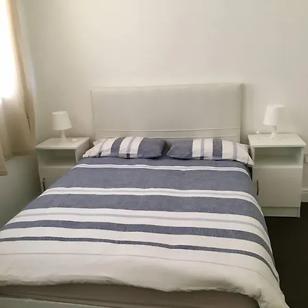 אכסניה Citi Downtown